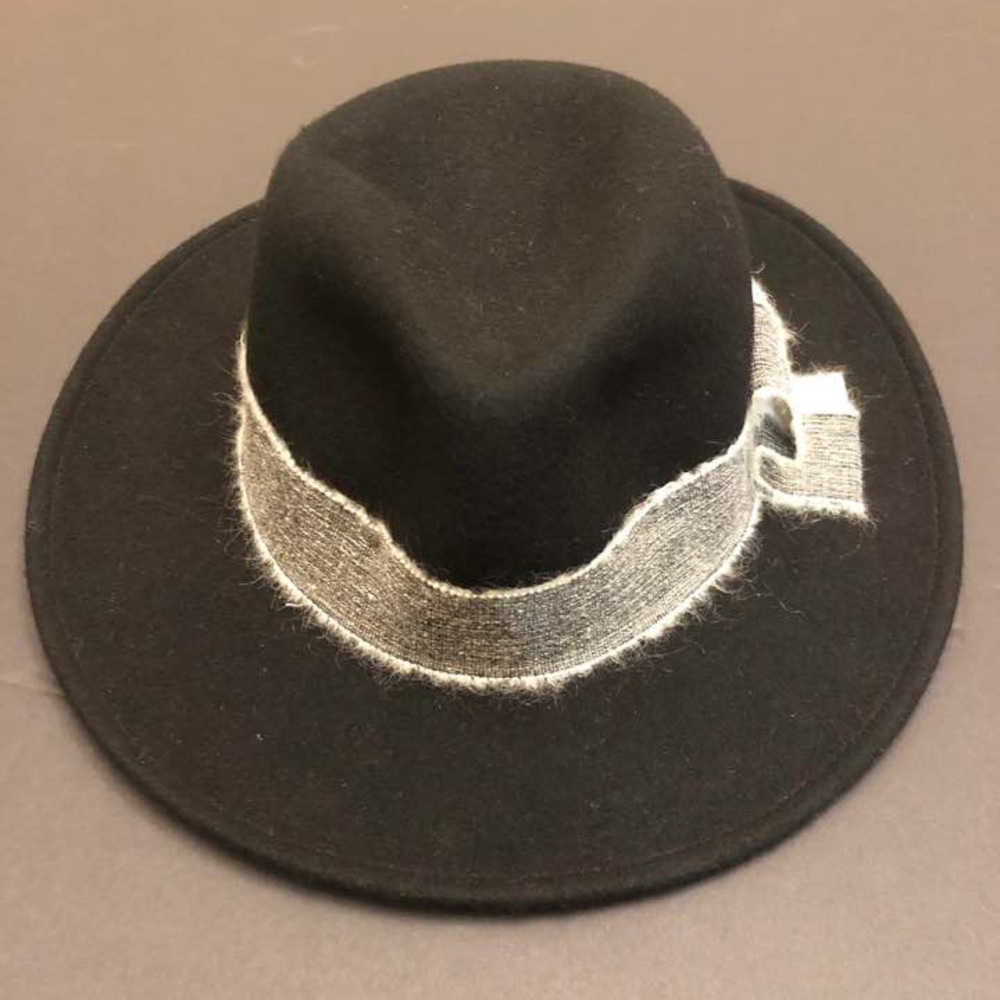 Hat - Picture 2 of 3